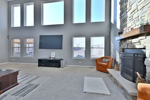 Tiny photo for 579 Homestead Court, Aurora, IL 60506 (MLS # 12576700)