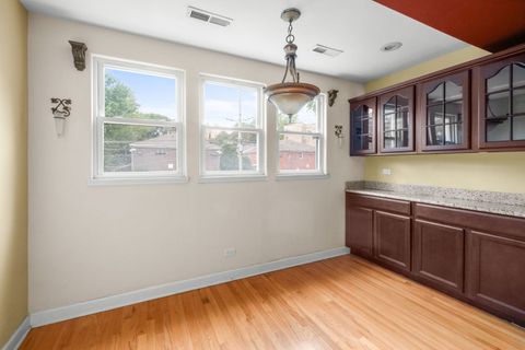Tiny photo for 6742 S CLYDE Avenue #1S, Chicago, IL 60649 (MLS # 12519374)