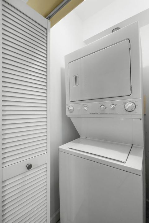 Tiny photo for 6742 S CLYDE Avenue #1S, Chicago, IL 60649 (MLS # 12519374)