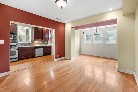 Tiny photo for 6742 S CLYDE Avenue #1S, Chicago, IL 60649 (MLS # 12519374)