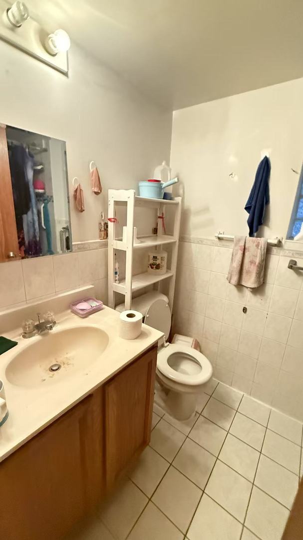 251 W 24th Street 1