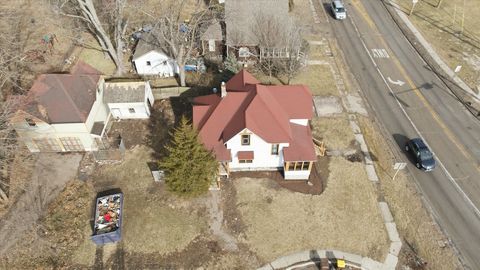 Tiny photo for 605 N Seminary Avenue, Woodstock, IL 60098 (MLS # 12570514)
