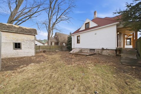 Tiny photo for 605 N Seminary Avenue, Woodstock, IL 60098 (MLS # 12570514)