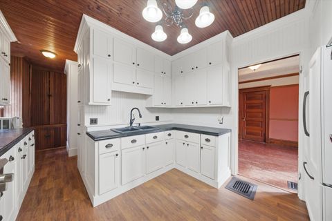 Tiny photo for 605 N Seminary Avenue, Woodstock, IL 60098 (MLS # 12570514)