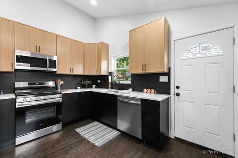 Tiny photo for 600 N IOWA Avenue, Villa Park, IL 60181 (MLS # 12524386)