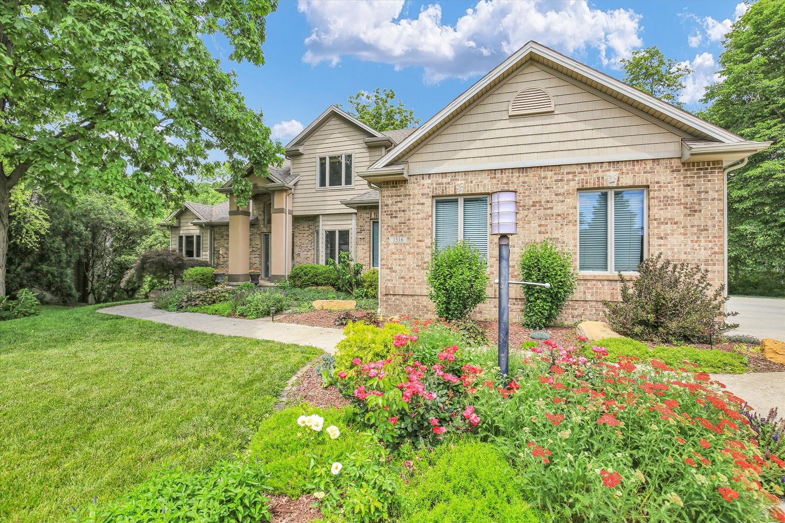 1516 River Bluff Drive
