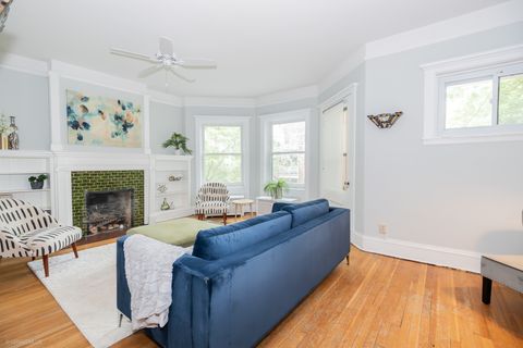 Tiny photo for 5707 S Blackstone Avenue #2, Chicago, IL 60637 (MLS # 12443148)