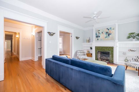 Tiny photo for 5707 S Blackstone Avenue #2, Chicago, IL 60637 (MLS # 12443148)