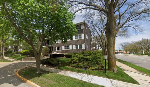 Tiny photo for 8712 Skokie Boulevard #3L, Skokie, IL 60076 (MLS # 12536242)