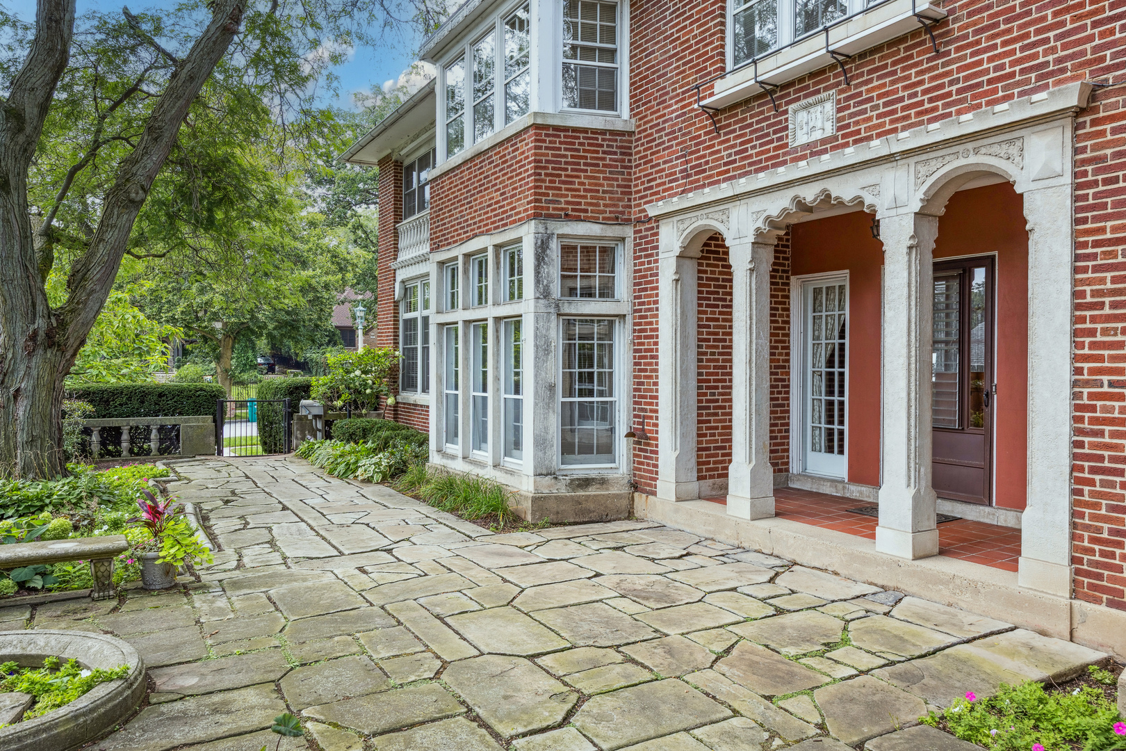 406 Linden Avenue