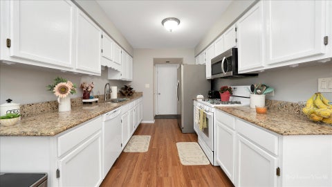 Tiny photo for 1312 Sandhurst Lane #1312, South Elgin, IL 60177 (MLS # 12772583)