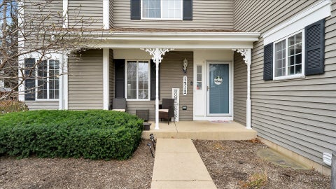 Tiny photo for 1312 Sandhurst Lane #1312, South Elgin, IL 60177 (MLS # 12772583)
