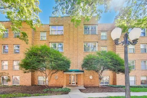 Photo of 4947 N WOLCOTT Avenue #1B, Chicago, IL 60640 (MLS # 12488346)