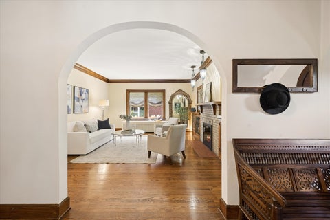 Tiny photo for 411 N Belmont Avenue, Arlington Heights, IL 60004 (MLS # 12759863)