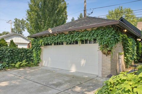 Tiny photo for 411 N Belmont Avenue, Arlington Heights, IL 60004 (MLS # 12759863)