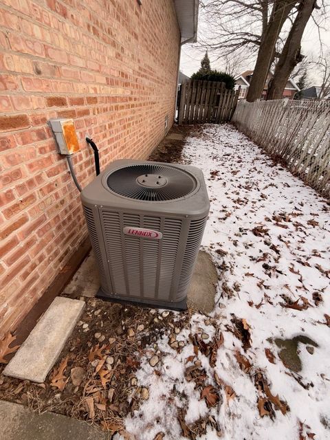 Tiny photo for 18136 Oakwood Avenue, Lansing, IL 60438 (MLS # 12597095)