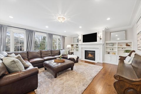 Tiny photo for 156 Sunset Avenue, Glen Ellyn, IL 60137 (MLS # 12590585)