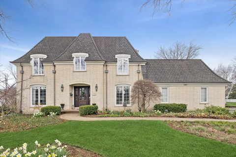 Photo of 156 Sunset Avenue, Glen Ellyn, IL 60137 (MLS # 12590585)