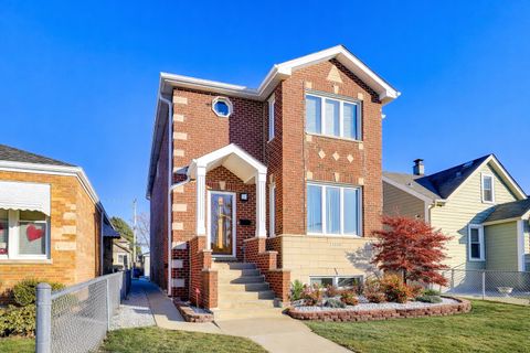 Tiny photo for 3233 N Ozanam Avenue, Chicago, IL 60634 (MLS # 12548017)