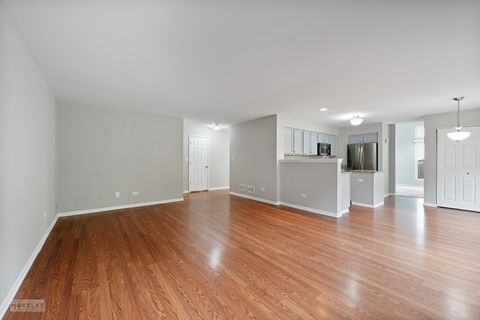 Tiny photo for 508 Foxborough Trail, Bolingbrook, IL 60440 (MLS # 12458483)