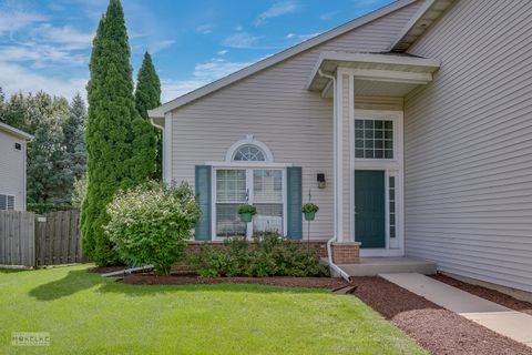 Tiny photo for 508 Foxborough Trail, Bolingbrook, IL 60440 (MLS # 12458483)
