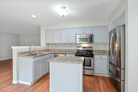 Tiny photo for 508 Foxborough Trail, Bolingbrook, IL 60440 (MLS # 12458483)