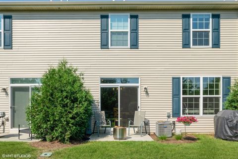 Tiny photo for 1744 Carlstedt Drive, Batavia, IL 60510 (MLS # 12478506)