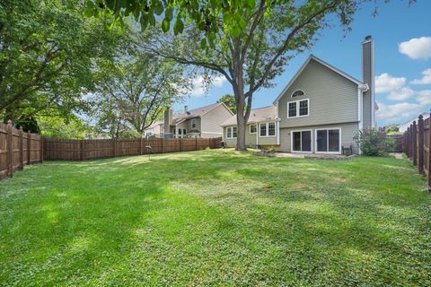 Tiny photo for 1101 Dorchester Lane, Bartlett, IL 60103 (MLS # 12468102)
