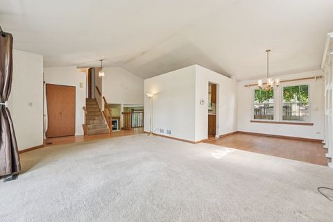 Tiny photo for 1101 Dorchester Lane, Bartlett, IL 60103 (MLS # 12468102)