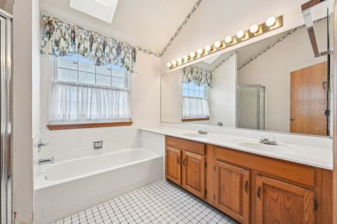 Tiny photo for 1101 Dorchester Lane, Bartlett, IL 60103 (MLS # 12468102)
