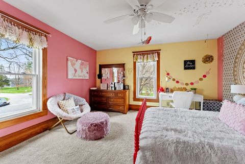 Tiny photo for 1009 NW 3rd Street, Aledo, IL 61231 (MLS # 12619635)