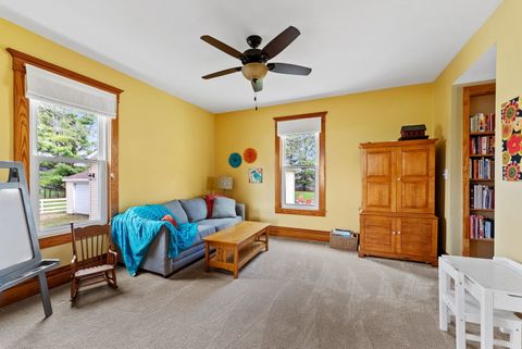 Tiny photo for 1009 NW 3rd Street, Aledo, IL 61231 (MLS # 12619635)