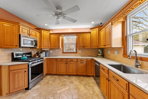 Tiny photo for 1009 NW 3rd Street, Aledo, IL 61231 (MLS # 12619635)