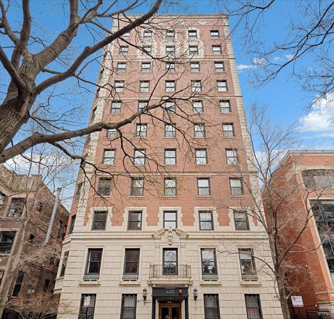 Photo of 433 W Briar Place #6B, Chicago, IL 60657 (MLS # 12608507)