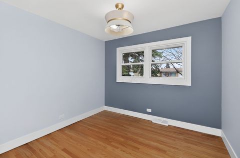 Tiny photo for 970 N Fischer Drive, Addison, IL 60101 (MLS # 12566161)