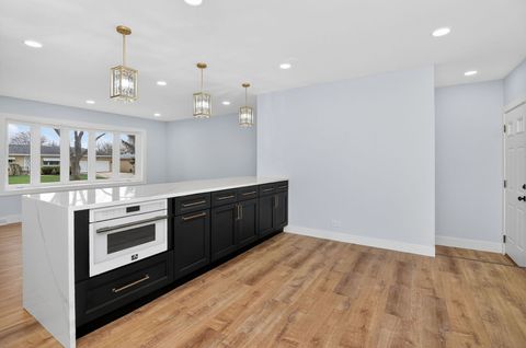 Tiny photo for 970 N Fischer Drive, Addison, IL 60101 (MLS # 12566161)