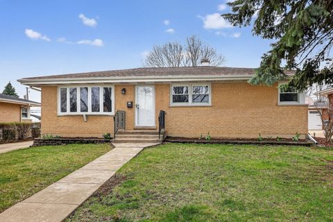 Tiny photo for 970 N Fischer Drive, Addison, IL 60101 (MLS # 12566161)
