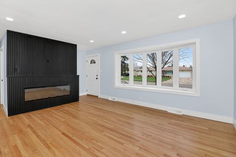 Tiny photo for 970 N Fischer Drive, Addison, IL 60101 (MLS # 12566161)