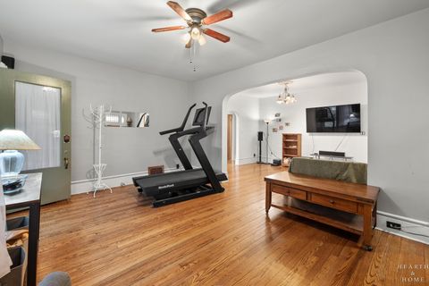 Tiny photo for 519 Algonquin Road, Fox River Grove, IL 60021 (MLS # 12622273)