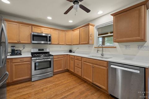 Tiny photo for 519 Algonquin Road, Fox River Grove, IL 60021 (MLS # 12622273)