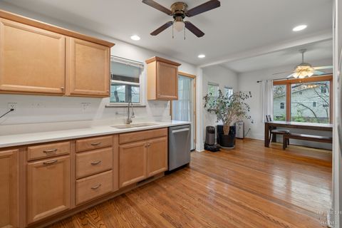 Tiny photo for 519 Algonquin Road, Fox River Grove, IL 60021 (MLS # 12622273)