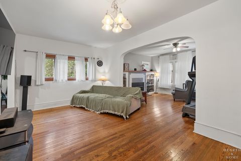 Tiny photo for 519 Algonquin Road, Fox River Grove, IL 60021 (MLS # 12622273)