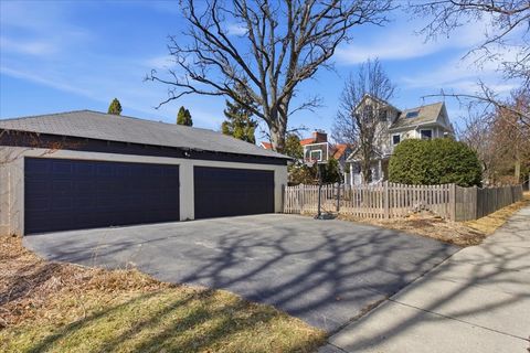 Tiny photo for 1004 Elm Street, Winnetka, IL 60093 (MLS # 12570658)