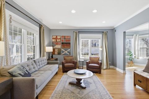 Tiny photo for 1004 Elm Street, Winnetka, IL 60093 (MLS # 12570658)