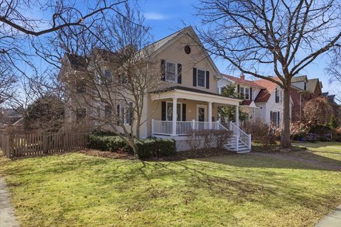 Tiny photo for 1004 Elm Street, Winnetka, IL 60093 (MLS # 12570658)