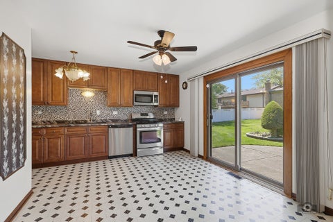 Tiny photo for 308 S Hickory Street, Glenwood, IL 60425 (MLS # 12570947)