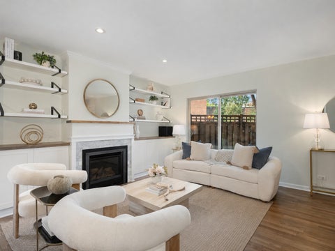 Tiny photo for 2121 N Lincoln Avenue #2121, Chicago, IL 60614 (MLS # 12719887)