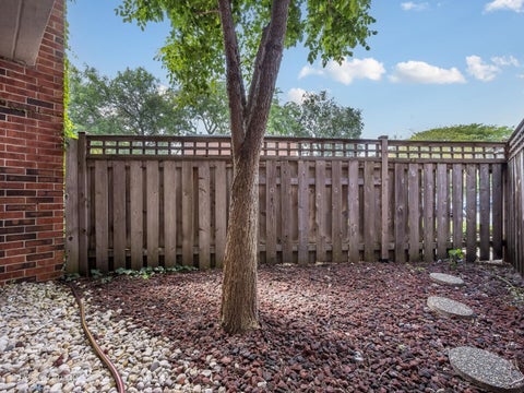Tiny photo for 2121 N Lincoln Avenue #2121, Chicago, IL 60614 (MLS # 12719887)