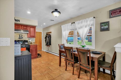 Tiny photo for 407 S Washington Street, Sidney, IL 61877 (MLS # 12505271)