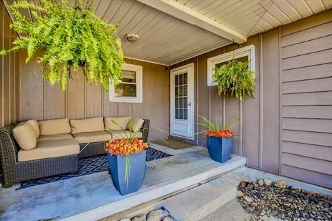 Tiny photo for 407 S Washington Street, Sidney, IL 61877 (MLS # 12505271)